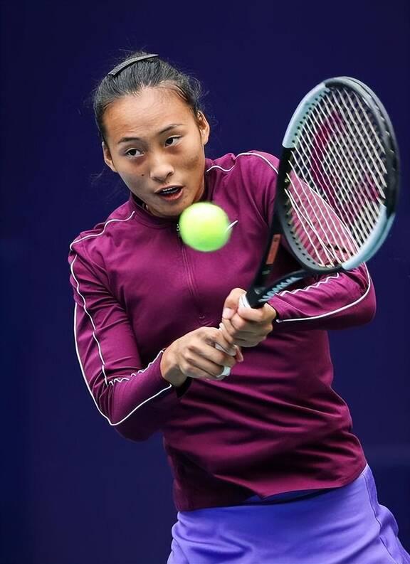 鹿略显依赖 鹿略显依赖