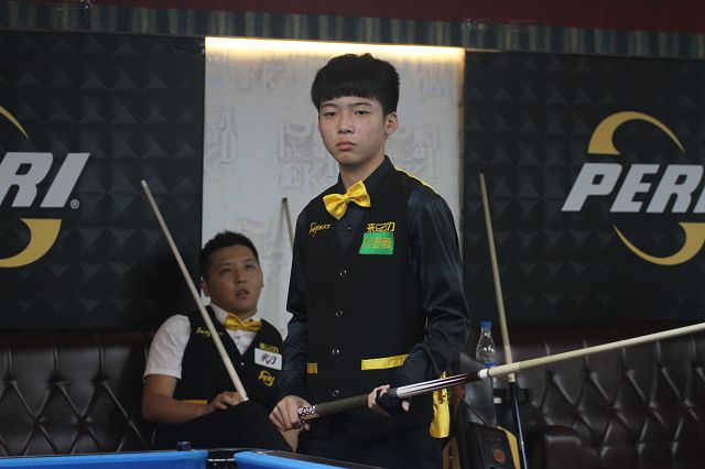 承担重任 承担重任